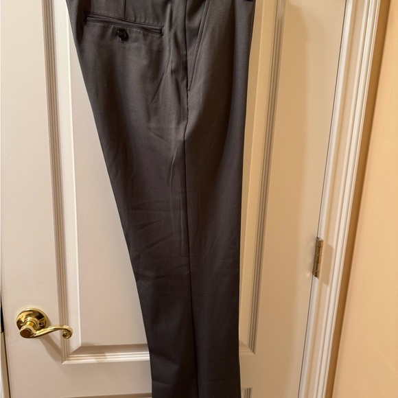 NWOT Greg Norman Collection Gray Dress Pants With Shark Logo - Picture 2 of 7